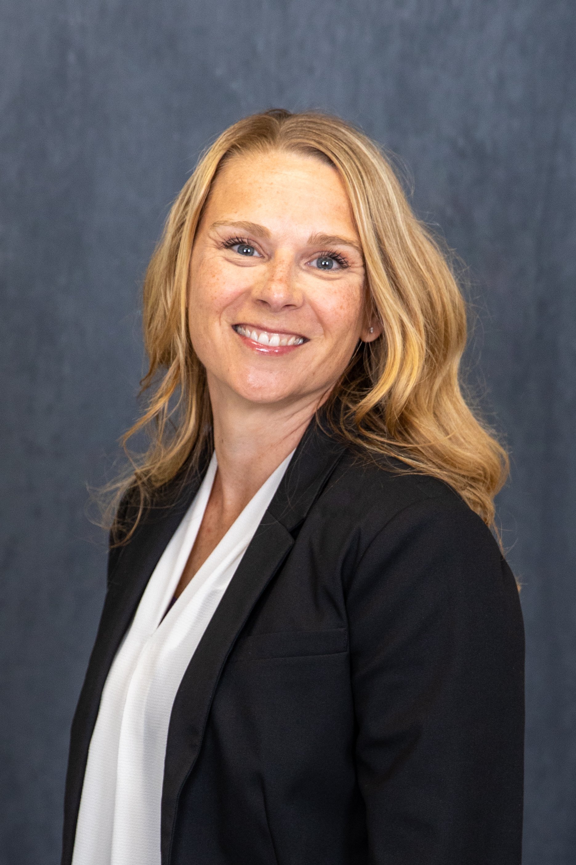 headshot of Amy Cooney